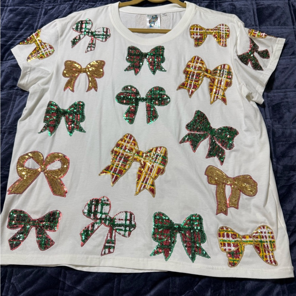 Queen of Sparkles Sequin Bow-Patterned T-Shirt